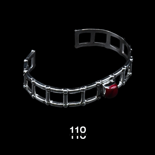 BRAZALETE DE CUADROS CON 1 PIEDRA - Image 2
