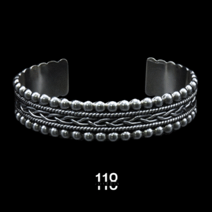BRAZALETE DE TRENZA CON CASQUILLAS