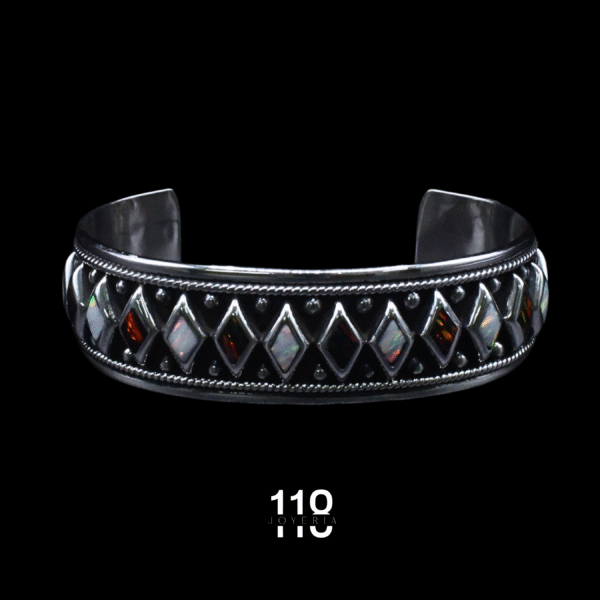 BRAZALETE DE ROMBOS CON ÓPALO