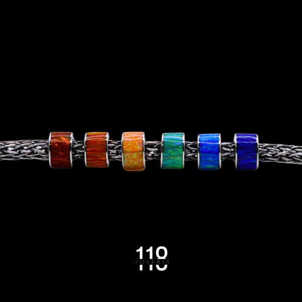 PULSERA TEJIDA BANDERA LGBT - Image 2