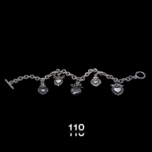PULSERA CON DIJES DE CORAZÓN COLGANDO - Image 2