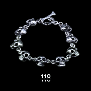 PULSERA CON CALAVERAS MEDIANAS
