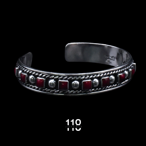 BRAZALETE DE CUADROS CON PIEDRA - Image 2