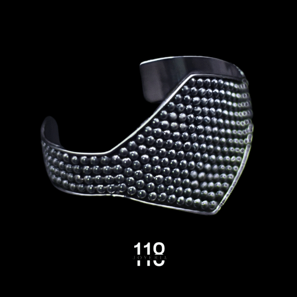 BRAZALETE DE ROMBO CON CASQUILLAS - Image 2