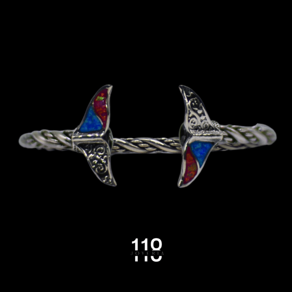 BRAZALETE TEJIDO CON COLAS DE BALLENA
