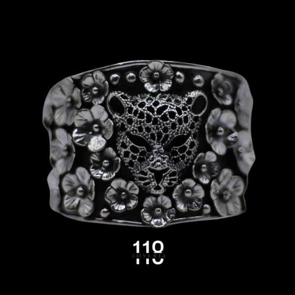 BRAZALETE DE FLORES CON JAGUAR
